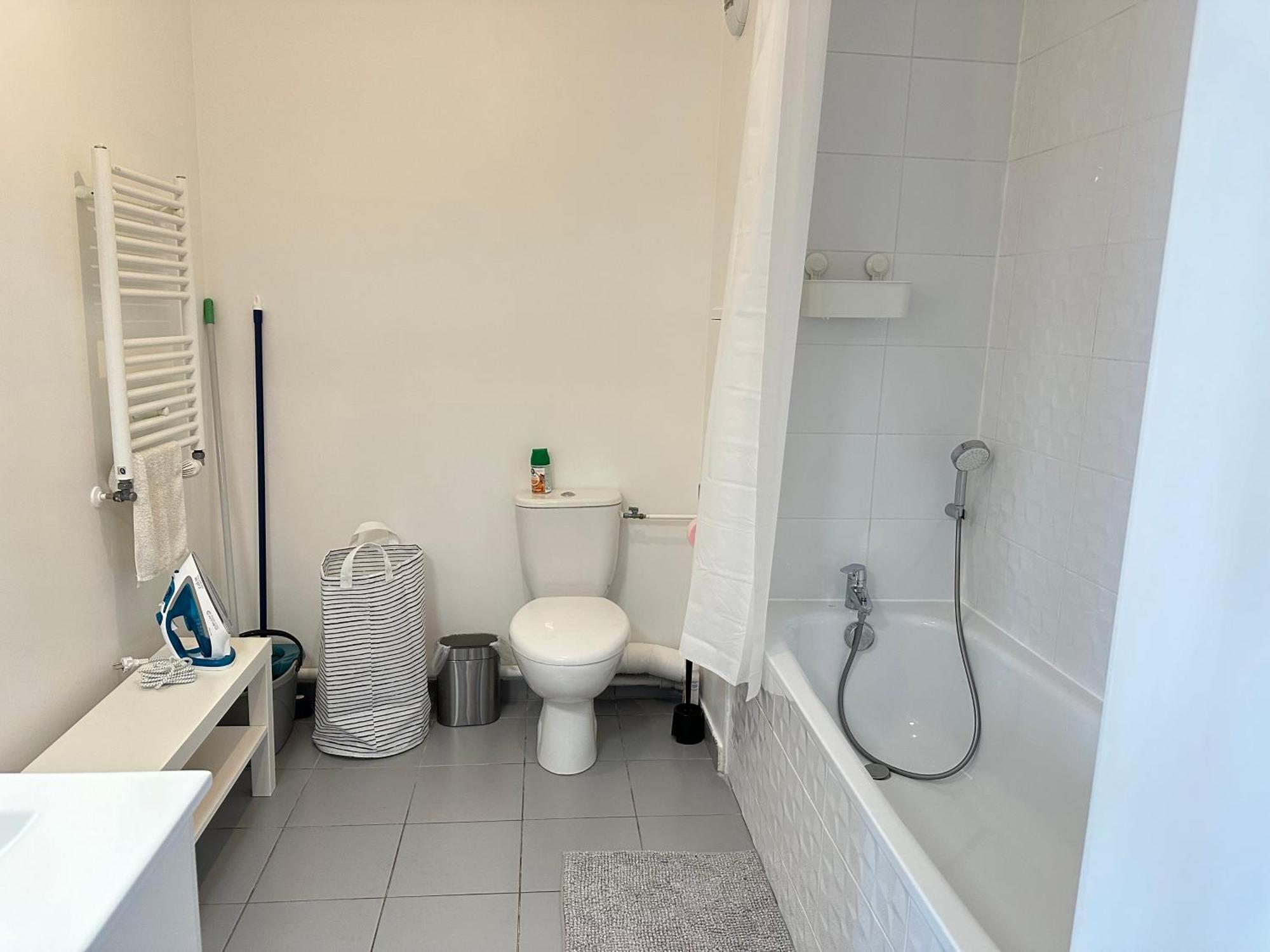 Apartamento 2 Pieces Avec Parking Pres De Paris By Immo Kit La Courneuve