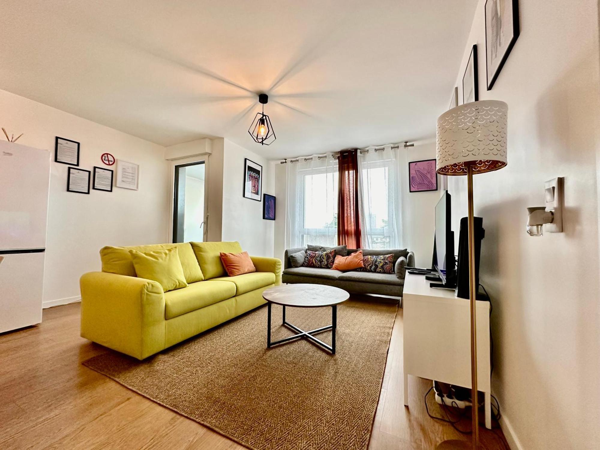 Apartment 2 Pieces Avec Parking Pres De Paris By Immo Kit La Courneuve